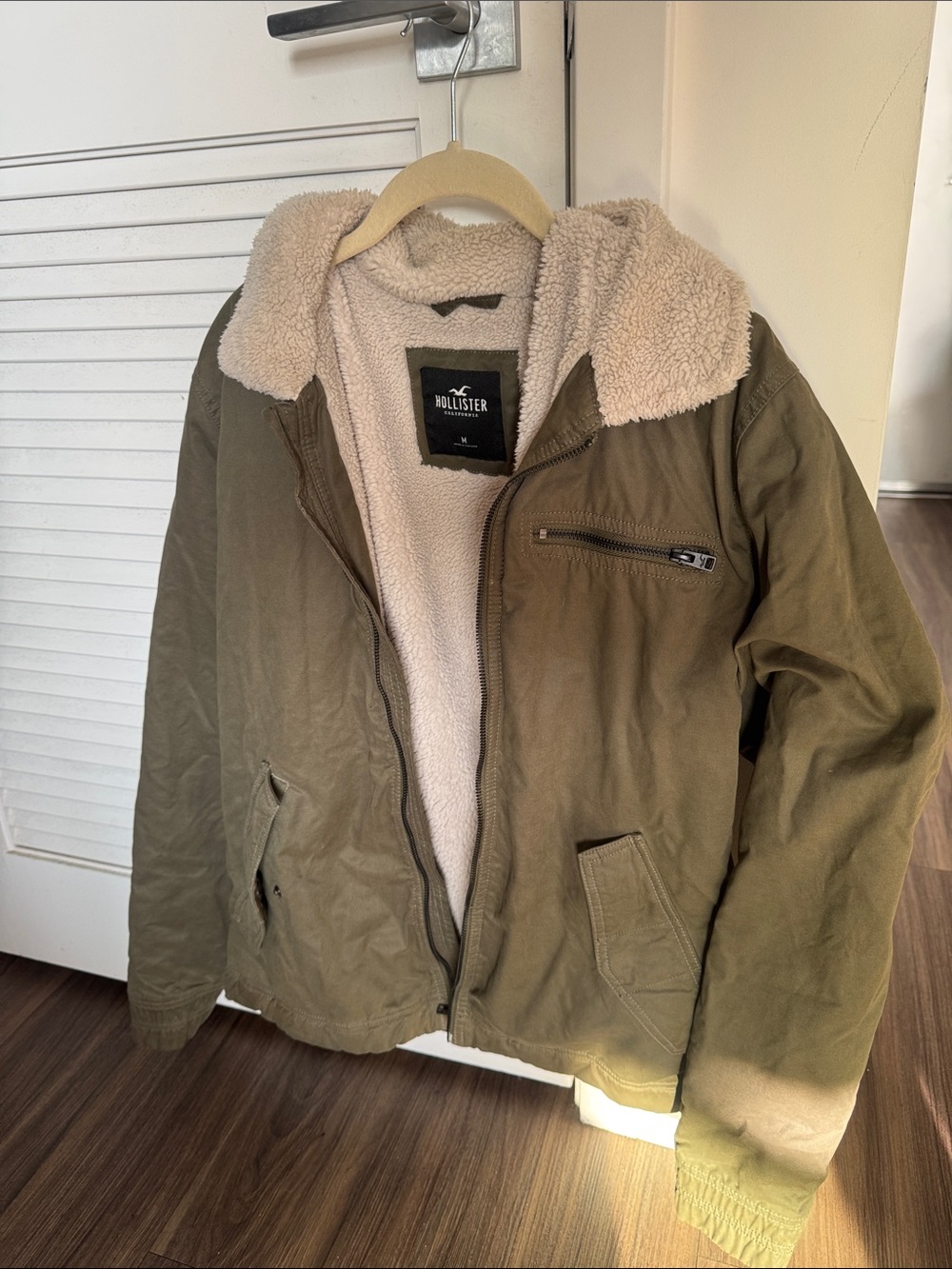 Hollister Men's Olive Green Sherpa-Lined Field Jacket